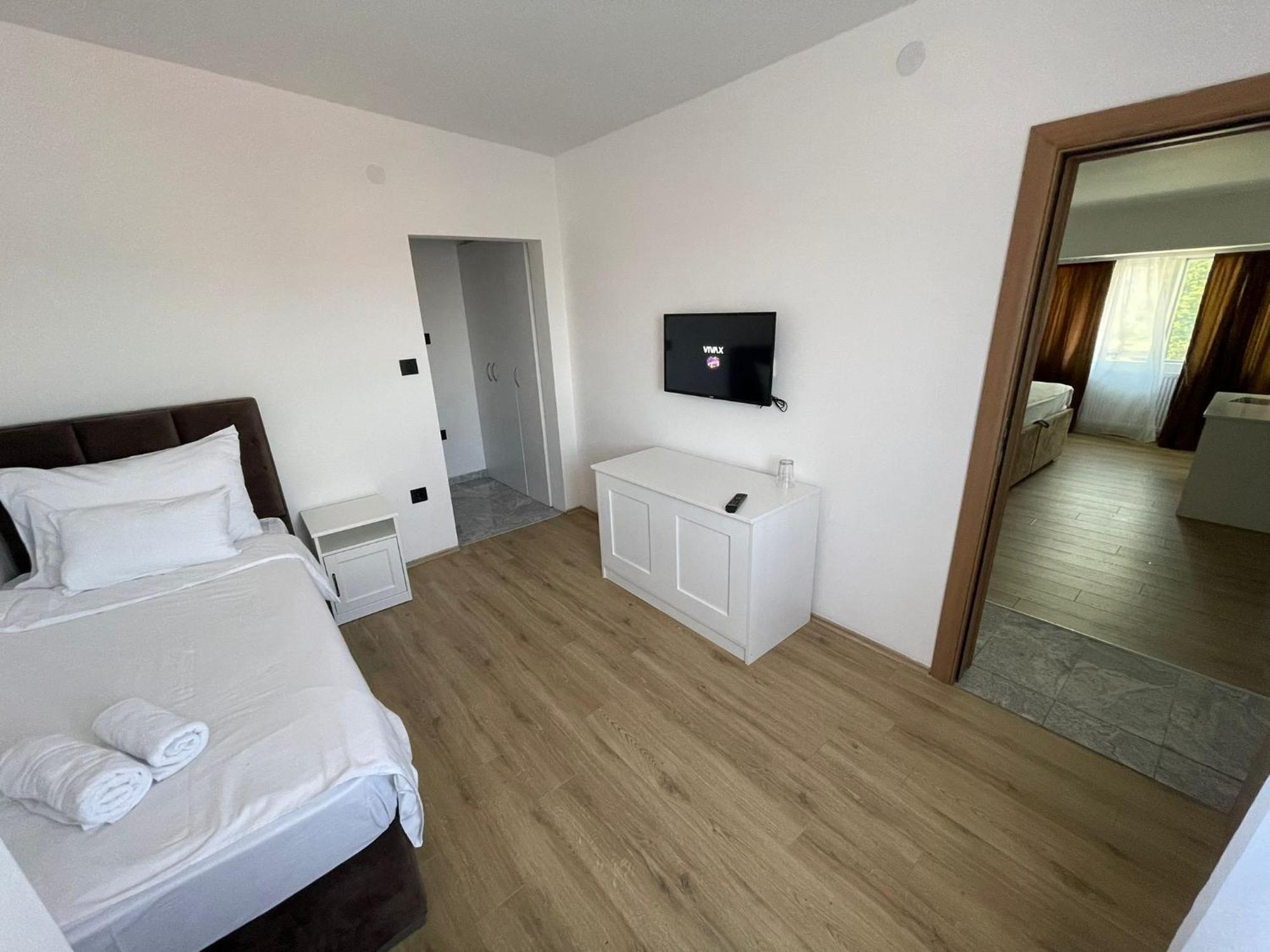 Sky Apartmani & Spa Leskovac  Rom bilde