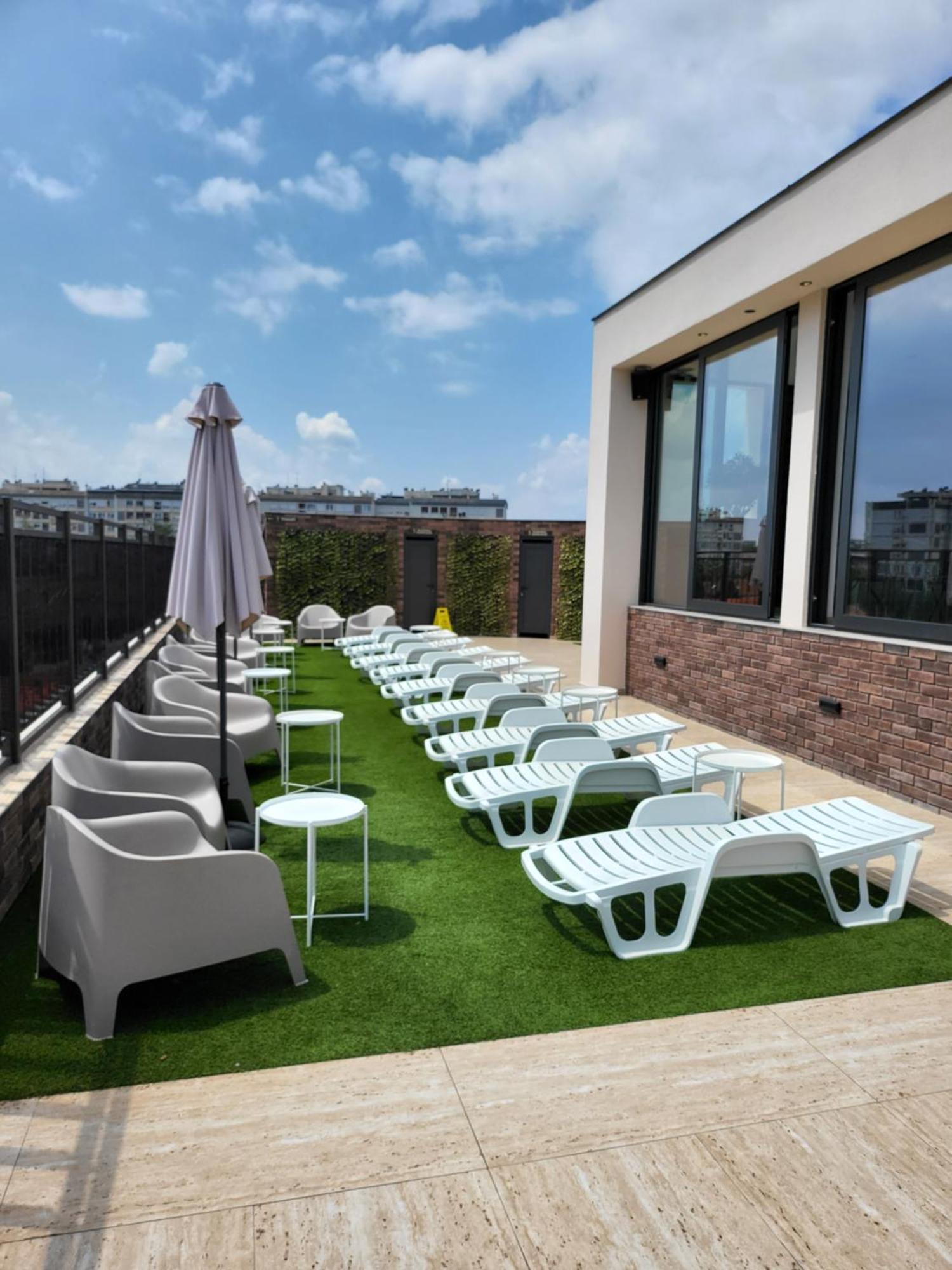 Sky Apartmani & Spa Leskovac  Rom bilde