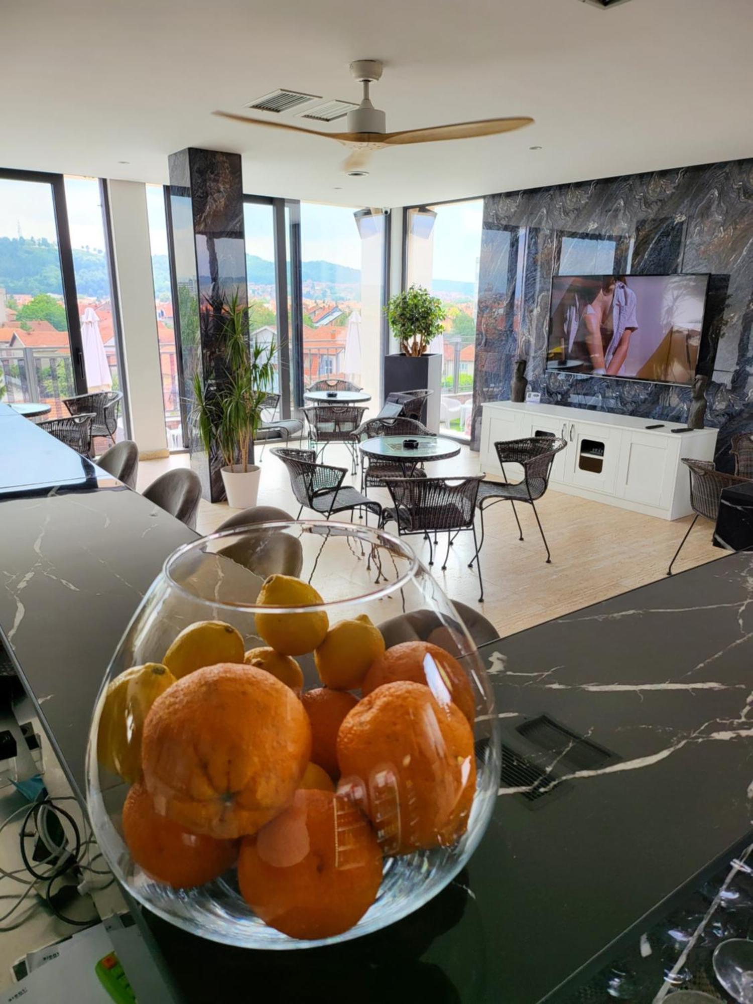 Sky Apartmani & Spa Leskovac  Rom bilde