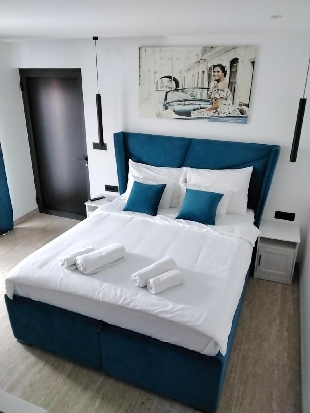Sky Apartmani & Spa Leskovac  Rom bilde