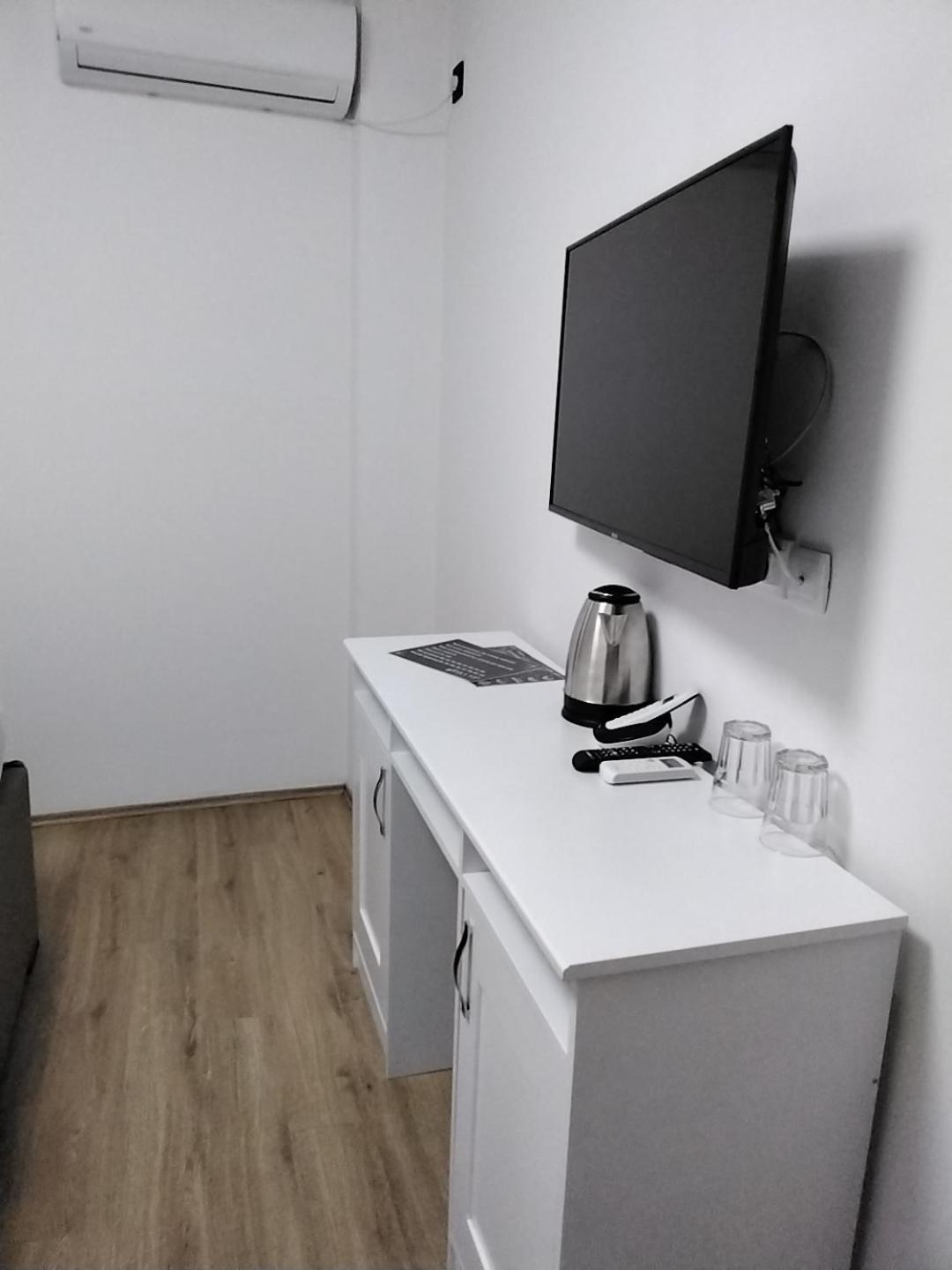 Sky Apartmani & Spa Leskovac  Rom bilde