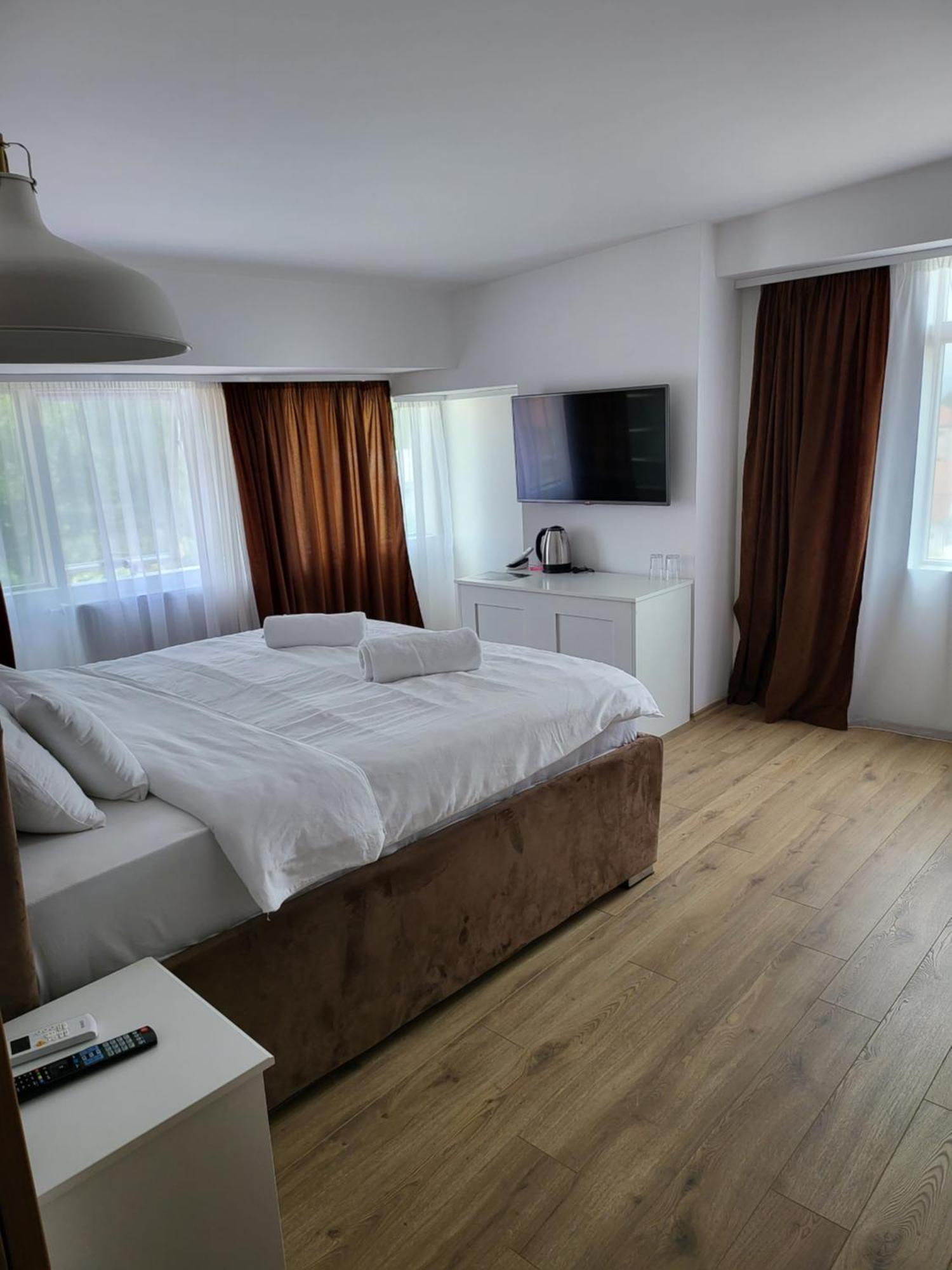 Sky Apartmani & Spa Leskovac  Rom bilde